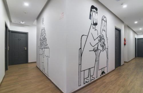 Thoraipakkam Hotel | Townhouse 966 FLINTSTONE STAYS
