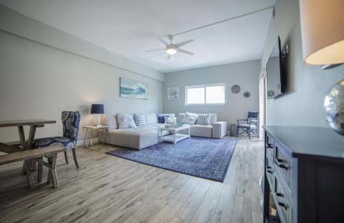 Redington Shores Apartment | Townhouse at San Remo