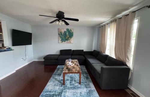 Bridgeport Apartment | Townhouse Bridgeport Close UHC,FBI,Bridge complex