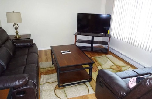 Altoona House | Townhouse close to PSU Altoona and UPMC