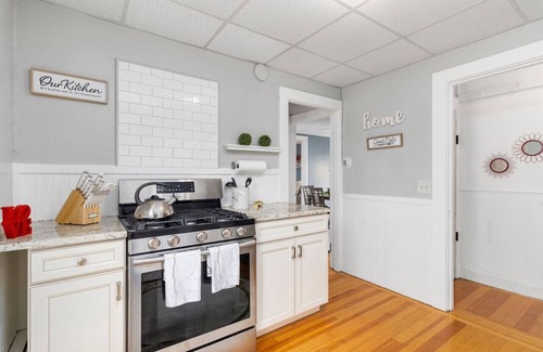 Providence Apartment | Townhouse In Providence close Brown/JWU/Hospitals