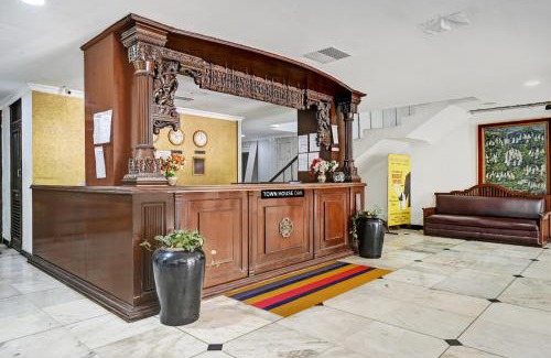 Secunderabad Hotel | Townhouse OAK Hotel Belsons Taj Mahal