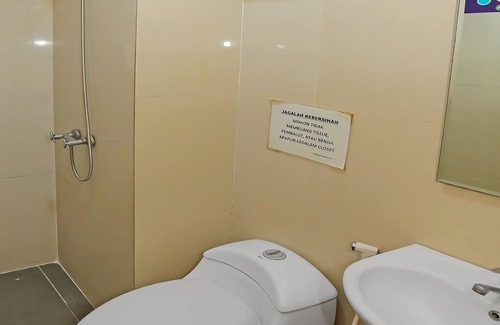 Bintaro Hotel | Townhouse OAK Hotel Fiducia Pasar Minggu