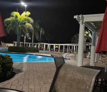 Riverview House | Townhouse Retreat