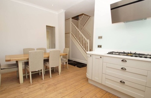Blythburgh House | Townhouse with shared Indoor swimming pool & gym