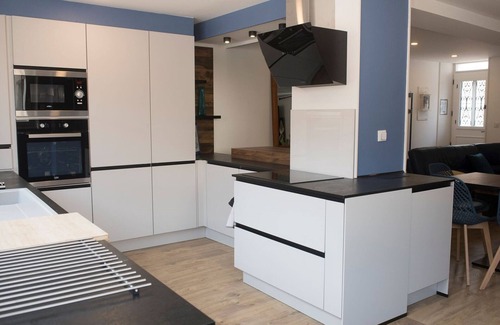 Checy Cottage | Townhouse with Spa and Sauna near Orleans