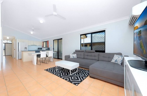 Annandale House | Townsville's Premium Gateway