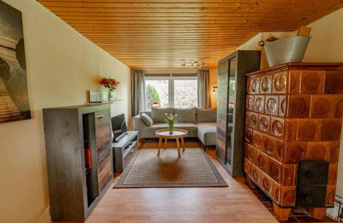 Lubstorf Apartment | Träumen unter Bäumen - Omas lütte Obstbutze am See