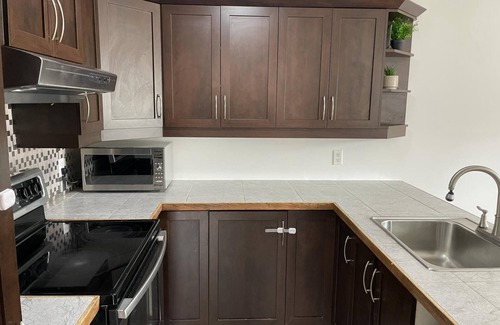 Lachenaie Apartment | Très Beau Appartement Paisible et Agréable Dans le Vieux Terrebonne