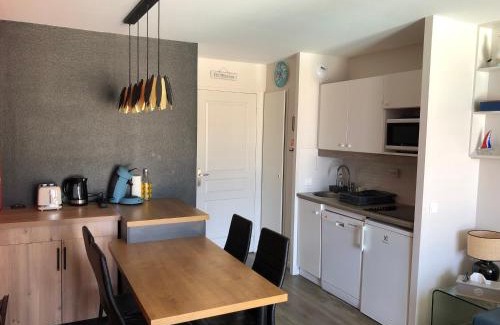 Treboul Apartment | Très bel appartement vue mer avec piscine