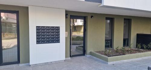 Saints Constantine and Helena Apartment | Tranquil Oasis