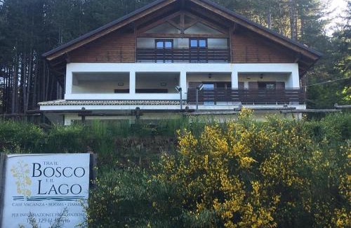 Lorica House | Tra il bosco e il lago