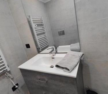Biglini Apartment | Tra langhe&roero 1
