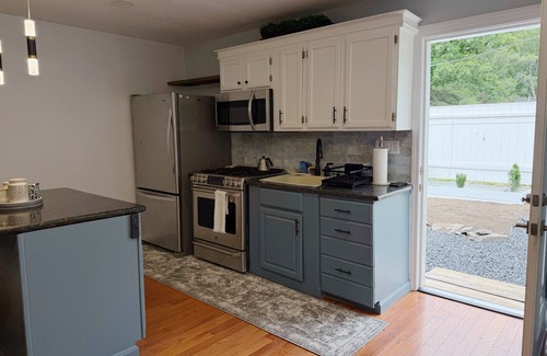 Clifton Park Other | Trackside Guesthouse w/Pool