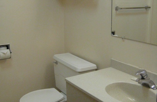 Valentine Hotel | Trade Winds Motel
