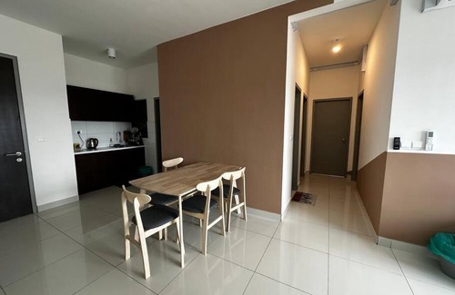Kampung Bukit Dukong Apartment | Traders Garden , cheras Trader square 3 bedroom Balakong serdang