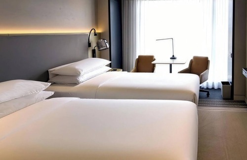 Minhang Hotel | Traders Hongqiao Airport,Shanghai