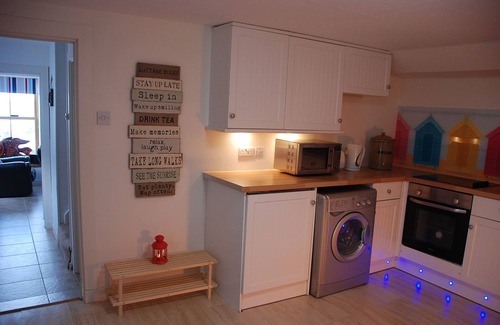 Gardenstown Cottage | Traditional Fisherman's Cottage directly on the sea wall.