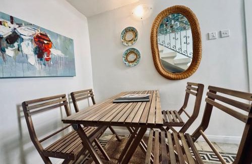 Hamrun House | Traditional House Near Valletta - 2 Large Double Bedrooms - Central, Cosy & Fun - Non Sharing