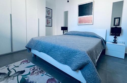 Hamrun House | Traditional House Near Valletta - 2 Large Double Bedrooms - Central, Cosy & Fun - Non Sharing