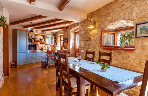 Milna (Brac) Villa | Traditional Villa Vicina with Private Pool in Milna, Brac Island