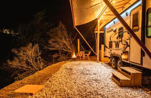 Campos do Jordao House | Trailer Terra Céu