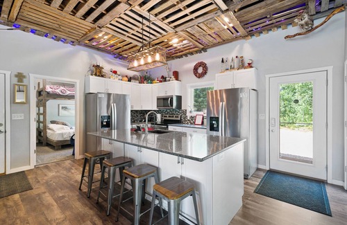 Mountain House | Trailride Hideout