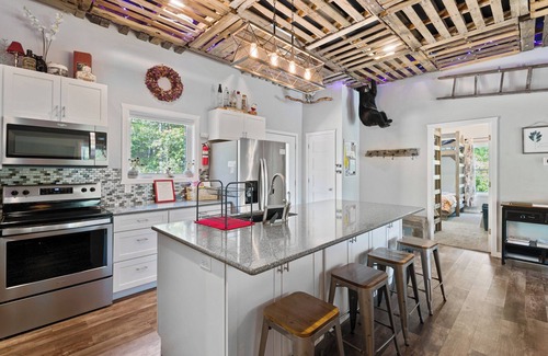 Mountain House | Trailride Hideout