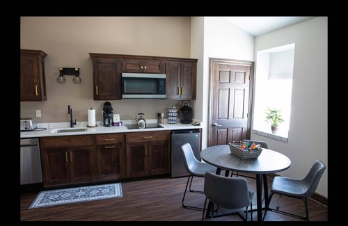 Franklin Apartment | Trails to Ales Trails Suite 4