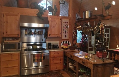 Angel Fire House | TrailsEndRanch ⛰Views, HotTub, Horseback riding on 1000's ac