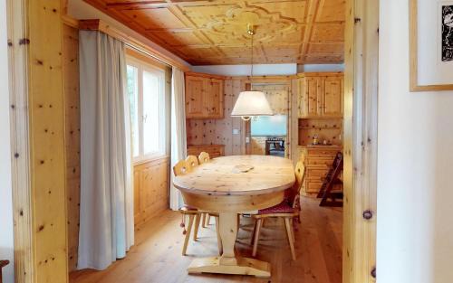 Champfer Apartment | Trais Tschiervs