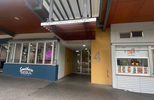 Kelvin Grove Apartment | Tranquil 1BR/1BA Home with Pool, Near QUT