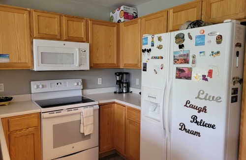 Ken Caryl Condo | Tranquil 2-bedroom at Red Rocks & Chatfield ~ Winter Wonderland