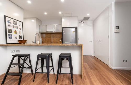 City East Apartment | Tranquil 2BR APT - Glebe Park View - Hosted by CanStay