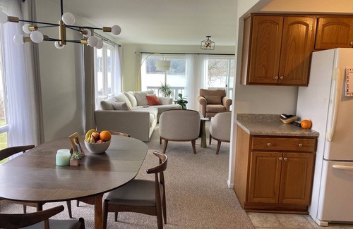 Paw Paw House | Tranquil 3-bedroom lake haven in lovely Paw Paw with WiFi, AC