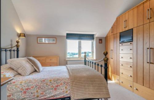 Hereford House | Tranquil 4-bed Spectacular Views