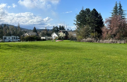 Crofton House | Tranquil 4-bedroom bungalow in Crofton for Large Families and Reunions
