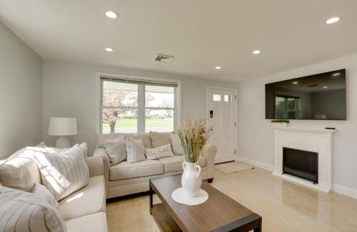 Abington House | Tranquil Abington Retreat with Patio and Yard!
