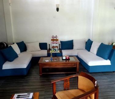Gonawala House | Tranquil at Airport Reach