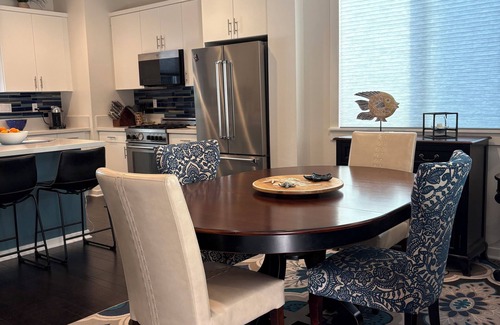 South Oceanside House | Tranquil Beach Townhome in Oceanside