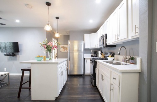 Willmore Apartment | Tranquil Craftsman Apartment with Parking, Near Attractions