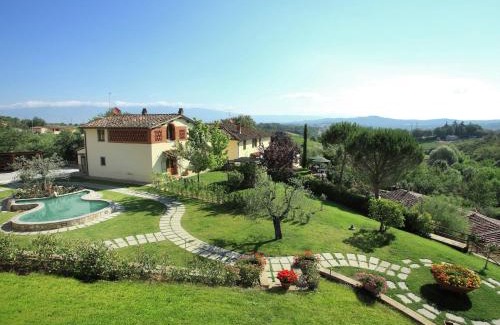 Bucine House | Tranquil Farmhouse in Bucine