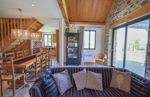 Saint-Medard-d'Excideuil Villa | Tranquil Villa in Dordogne
