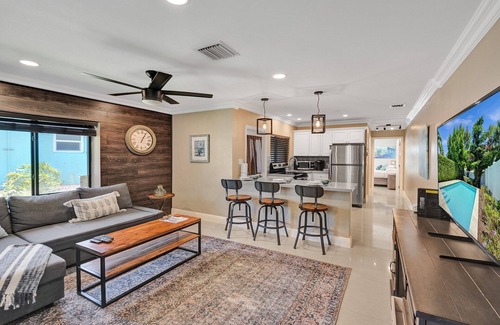 Lake Ridge House | Tranquil Getaway w/Private Heated Pool
