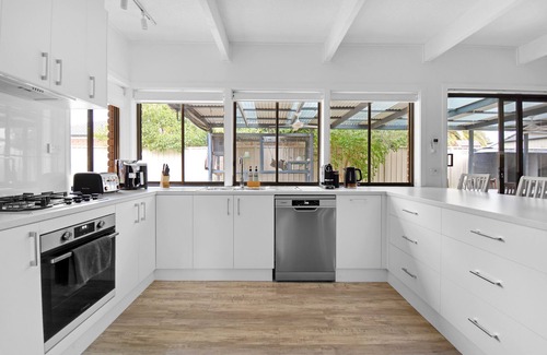 Tocumwal House | Tranquil Getaway by the Murray River