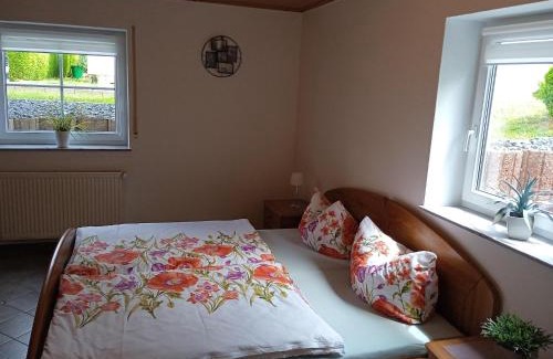Roes Apartment | Tranquil Getaway in Scenic Roes