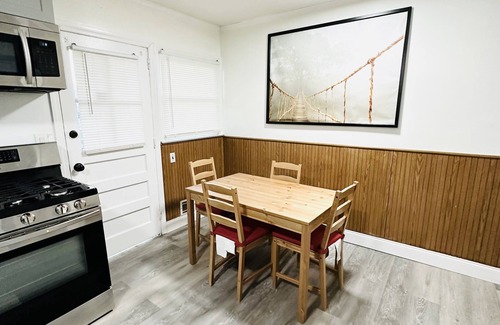 Hempstead House | "Tranquil Getaway: Stay Serenity in Suburban Bliss!"