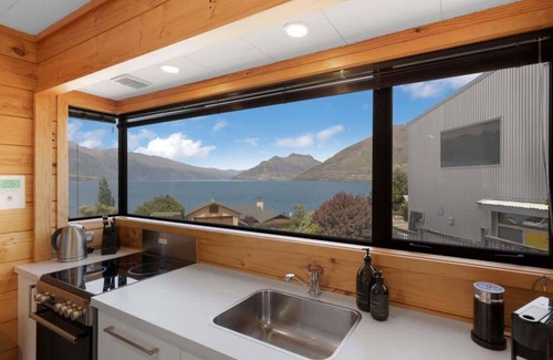 Kelvin Heights House | Tranquil Heights Summ