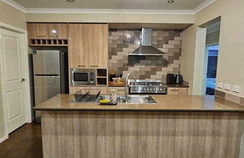 Point Cook House | Tranquil home in Point Cook.