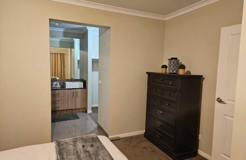 Point Cook Apartment | Tranquil home in Point Cook.